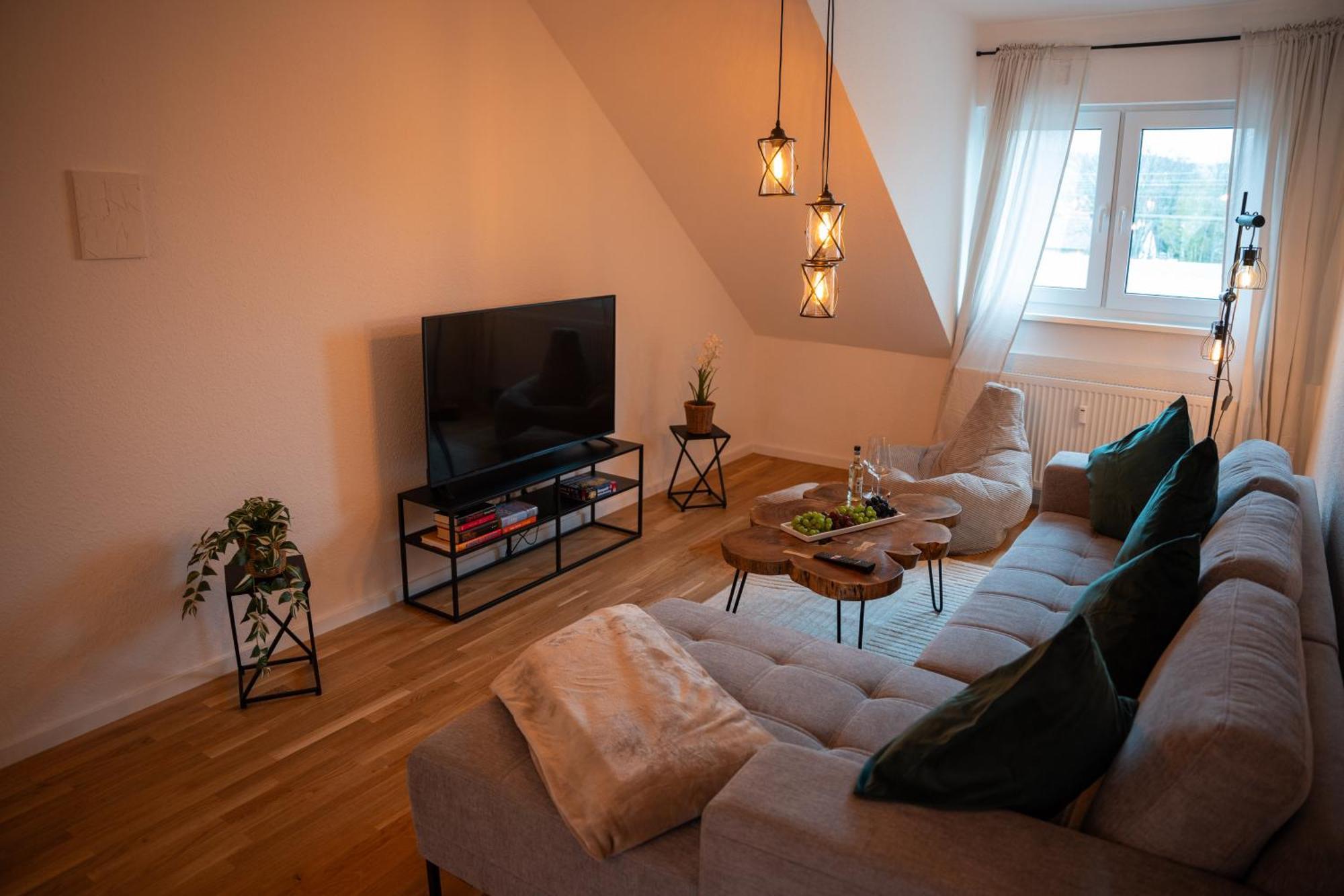 Schlossberg Residences - Design City-Apartment Im Herzen Der Weinstrasse Neustadt an der Weinstraße Buitenkant foto