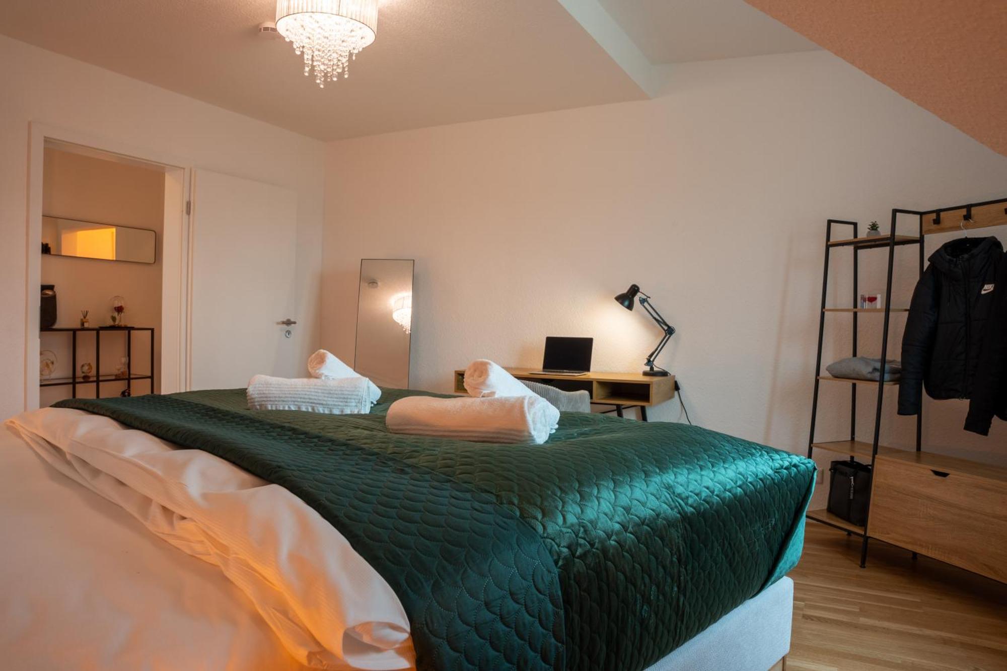 Schlossberg Residences - Design City-Apartment Im Herzen Der Weinstrasse Neustadt an der Weinstraße Buitenkant foto